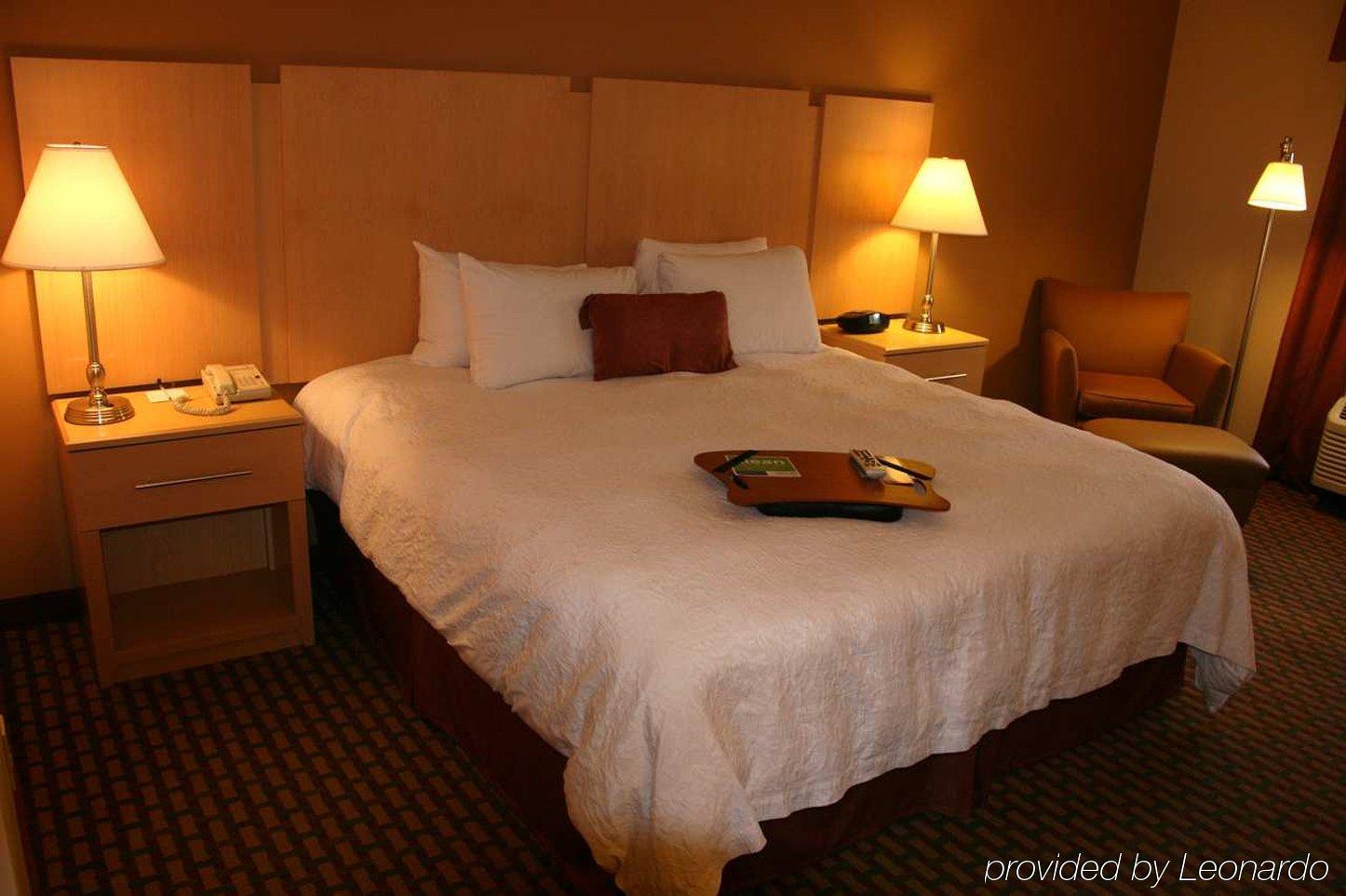 Hampton Inn & Suites Chapel Hill/Durham Cameră foto