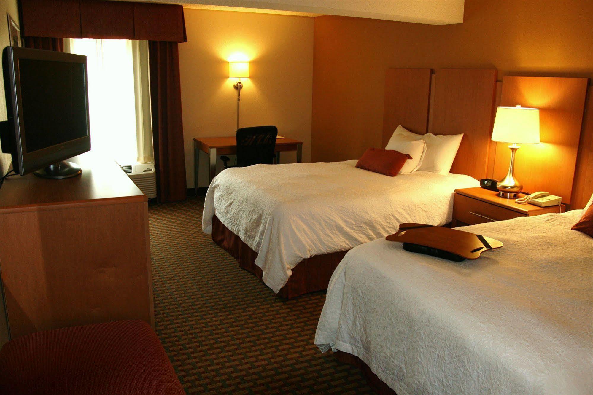 Hampton Inn & Suites Chapel Hill/Durham Cameră foto