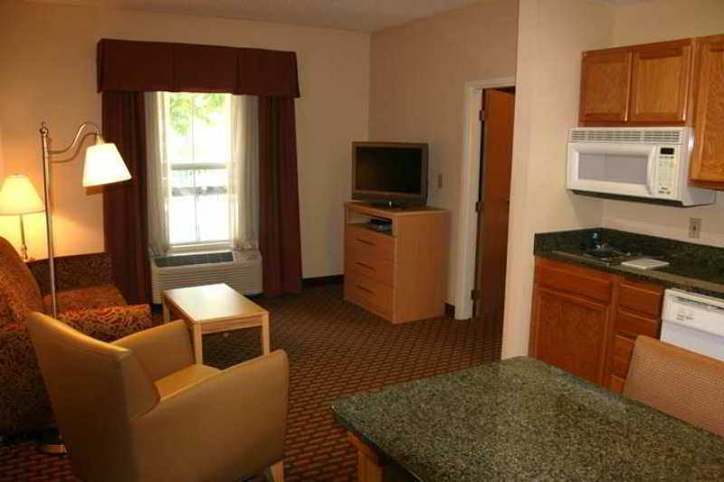 Hampton Inn & Suites Chapel Hill/Durham Cameră foto